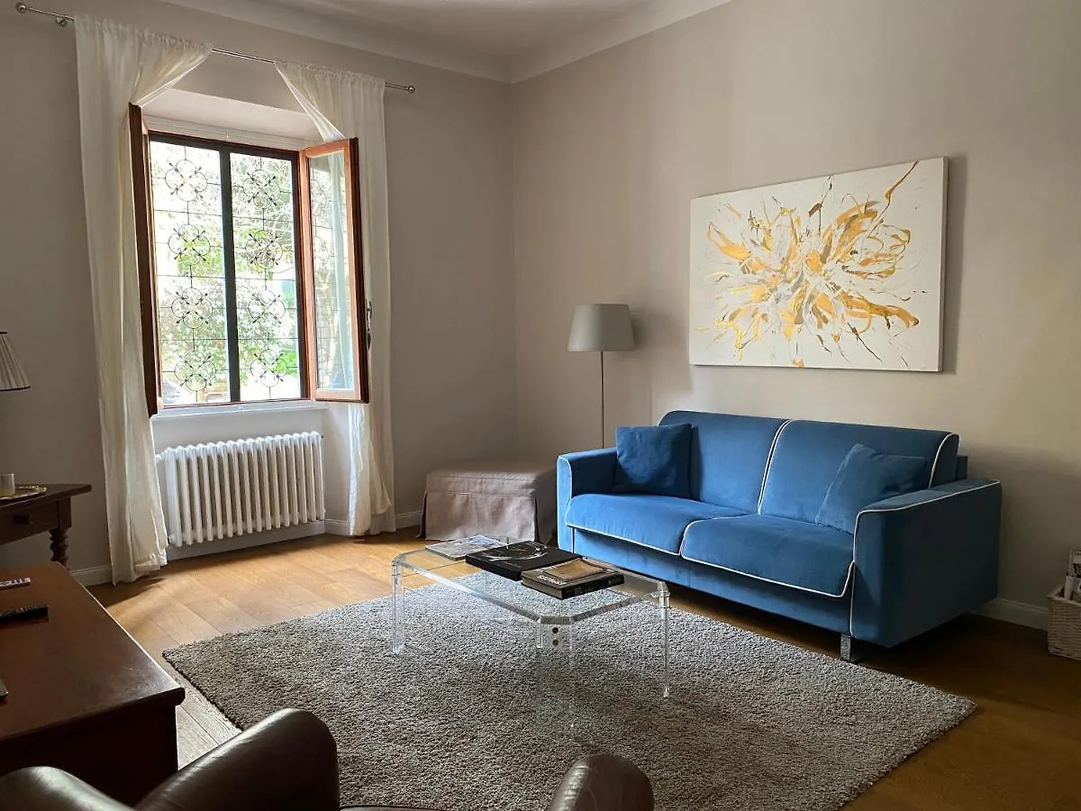 Oliver Flat Apartment Florence Italy